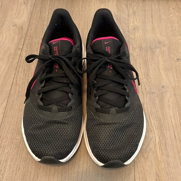 New condition Nike downshifter runners - Picture 1 of 5